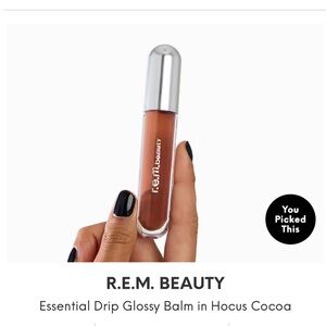 R.E.M. Beauty Essential Drip Glossy Balm in Hocus Cocoa